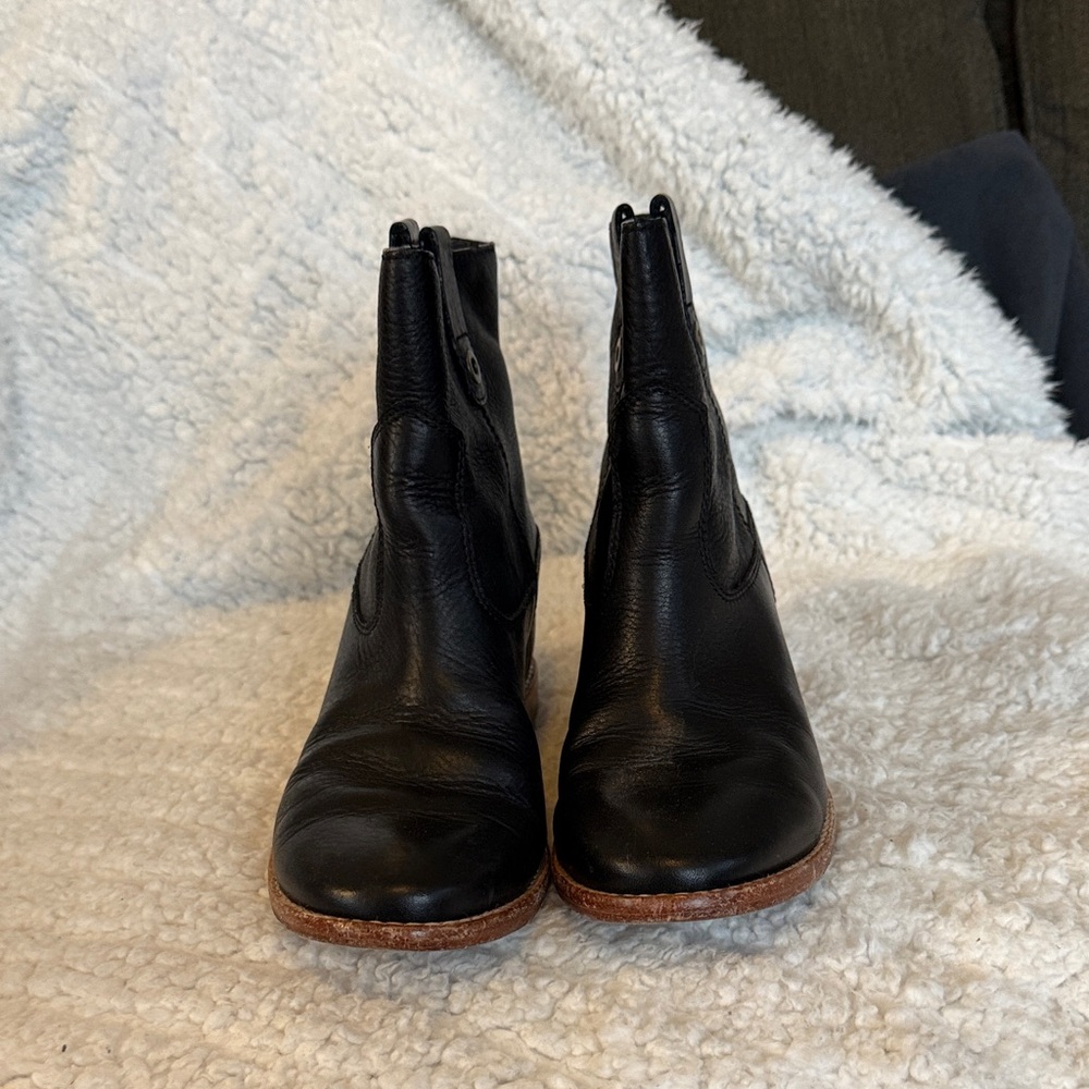Cole Haan Black Leather Ankle Booties